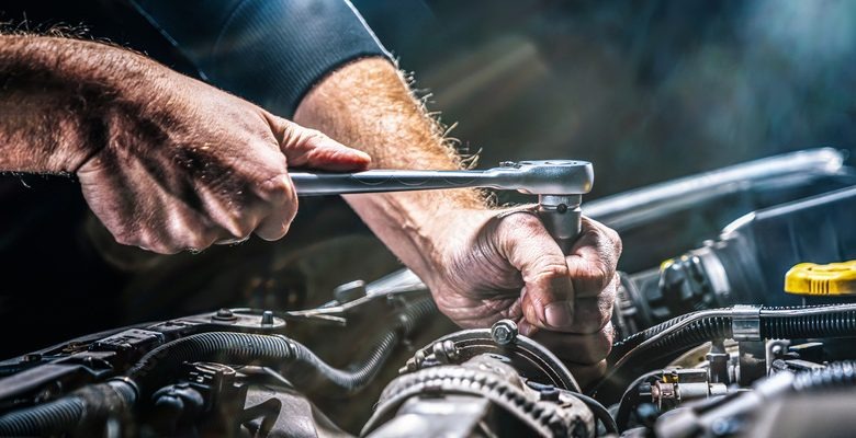 چرا تعمیرگاه تخصصی خودرو جاوید در بافت را انتخاب کنیم؟